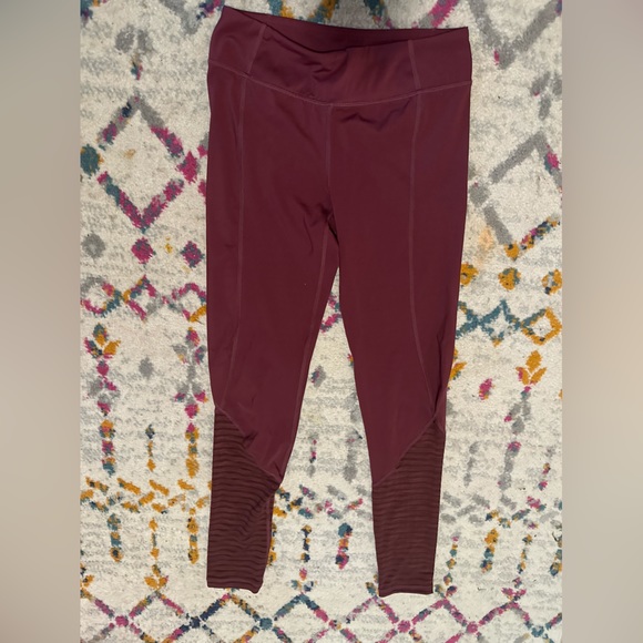 Small Maroon Mono B Leggings - Picture 1 of 4